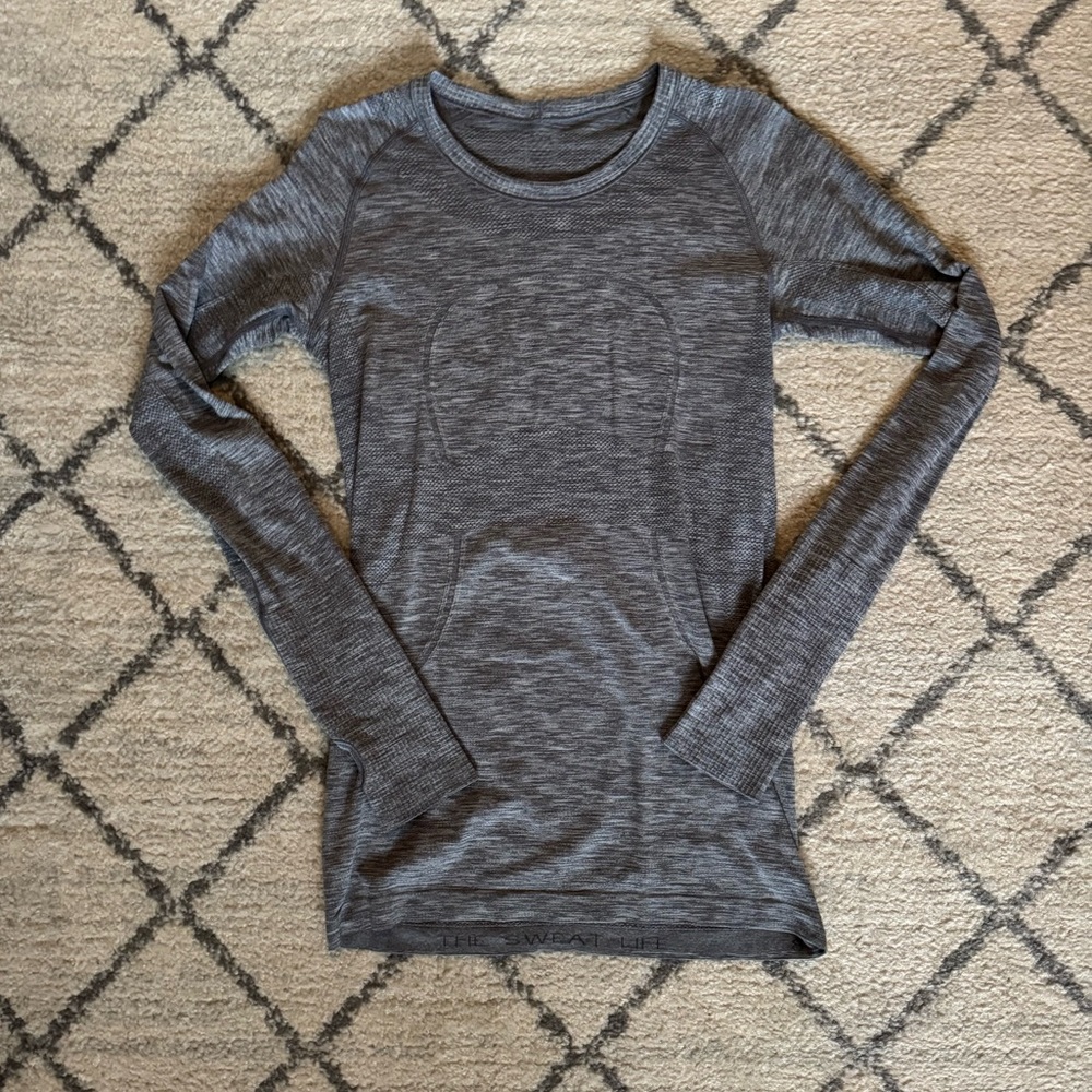 Lululemon long sleve swiftly tech